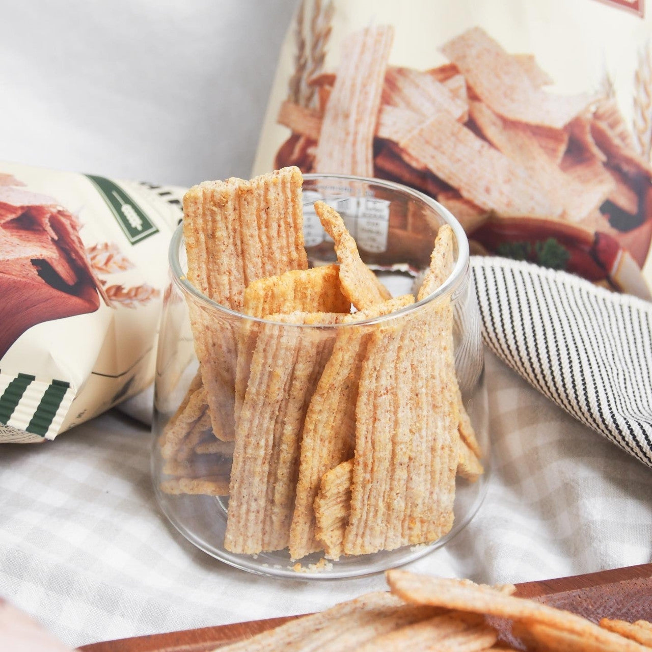 De La Lita Whole Wheat Chips Smoky BBQ Flavour 30g healthy snack